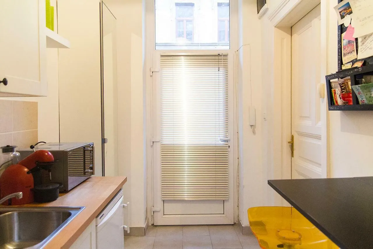 Awesome Apartment Будапешт